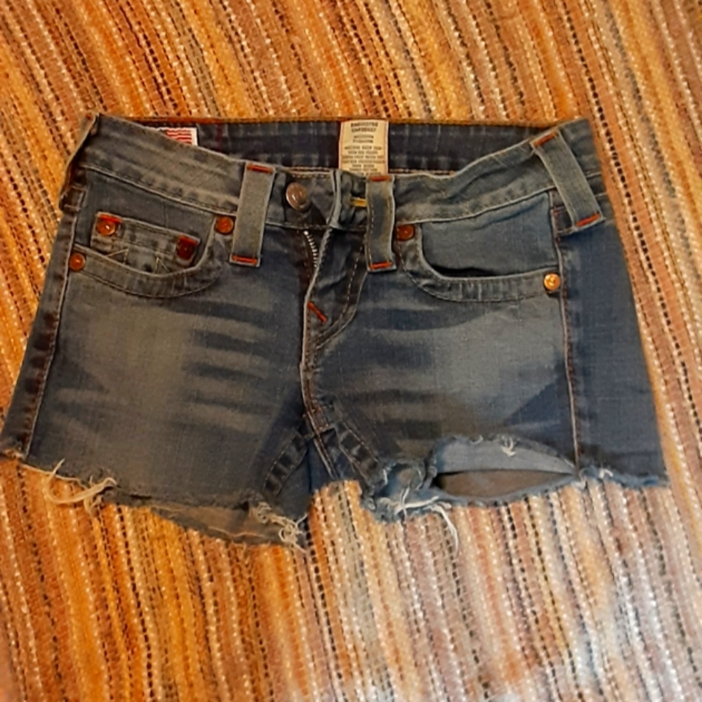 True Religion cut off denim shorts sz 25